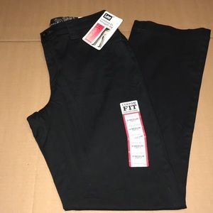 NWT! Black Stretch Classy Jeans